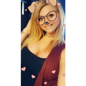 Meet your Posher, Kendra